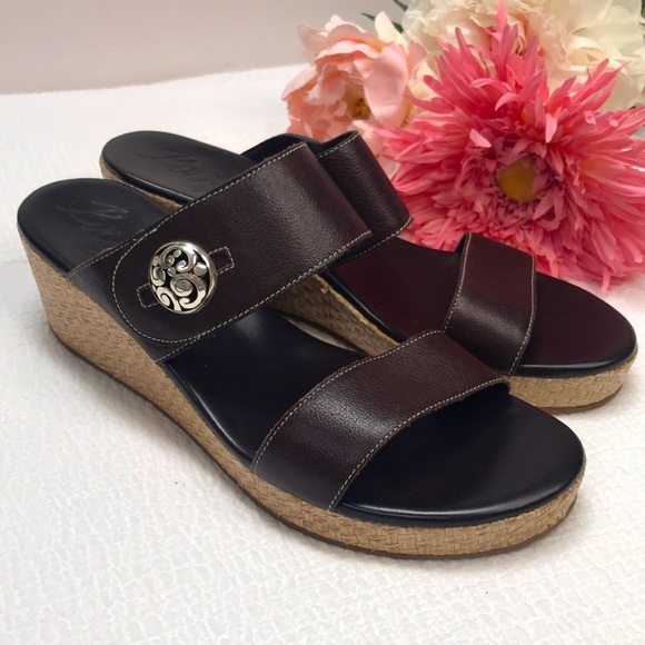 Brighton Hudson Brown Slip-on Wedge Size 9.5 - Picture 1 of 7